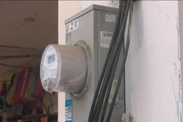 Medidores de agua y piezas metálicas: el problema que inquieta a vecinos del centro de Portoviejo