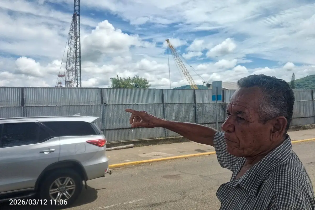 Máquinas de gran tamaño marcan el inicio de la construcción de Capital Shopping en Portoviejo, producción El Diario