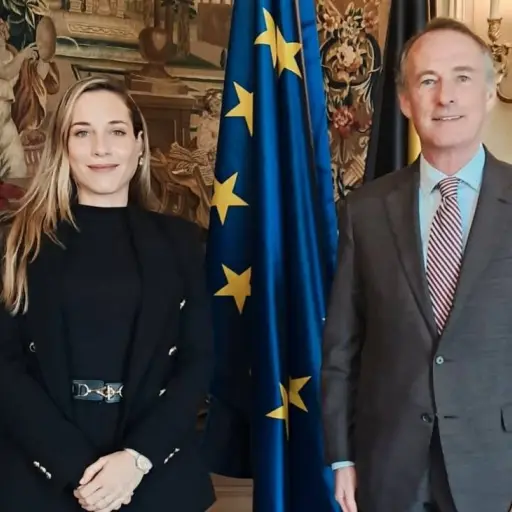 Andrea González Nader inicia funciones diplomáticas en Bélgica