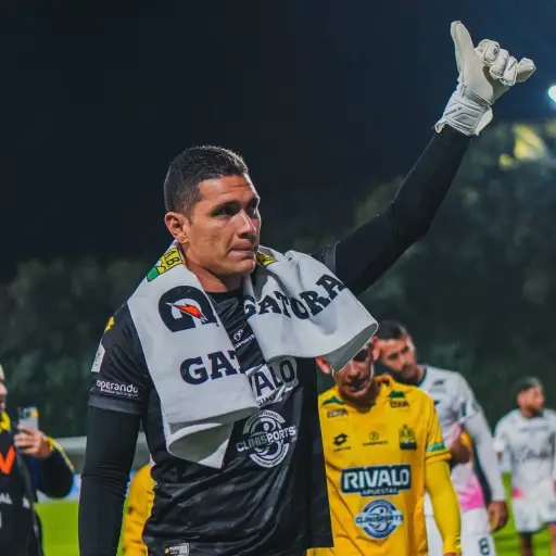 Aldair Quintana arribó a Quito para reforzar el arco de Independiente del Valle  