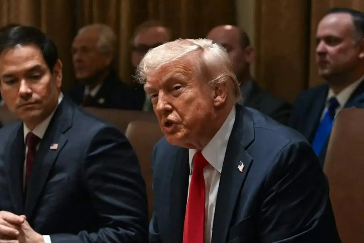 Donald Trump asegura que Irán negocia el fin de la guerra con EE. UU.