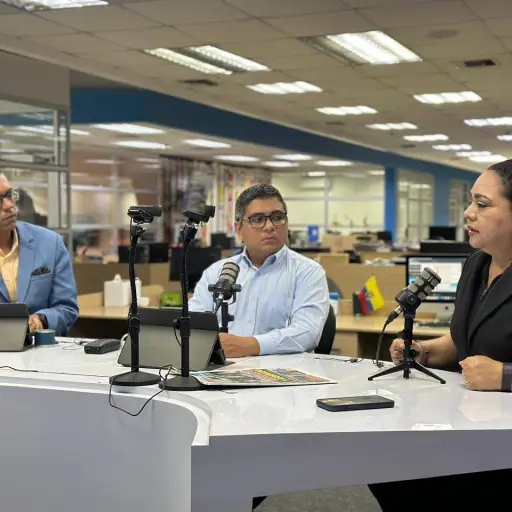 La Gobernadora Aurora Valle anuncia inversión de 32 millones de dólares para ejes viales estratégicos en Manabí