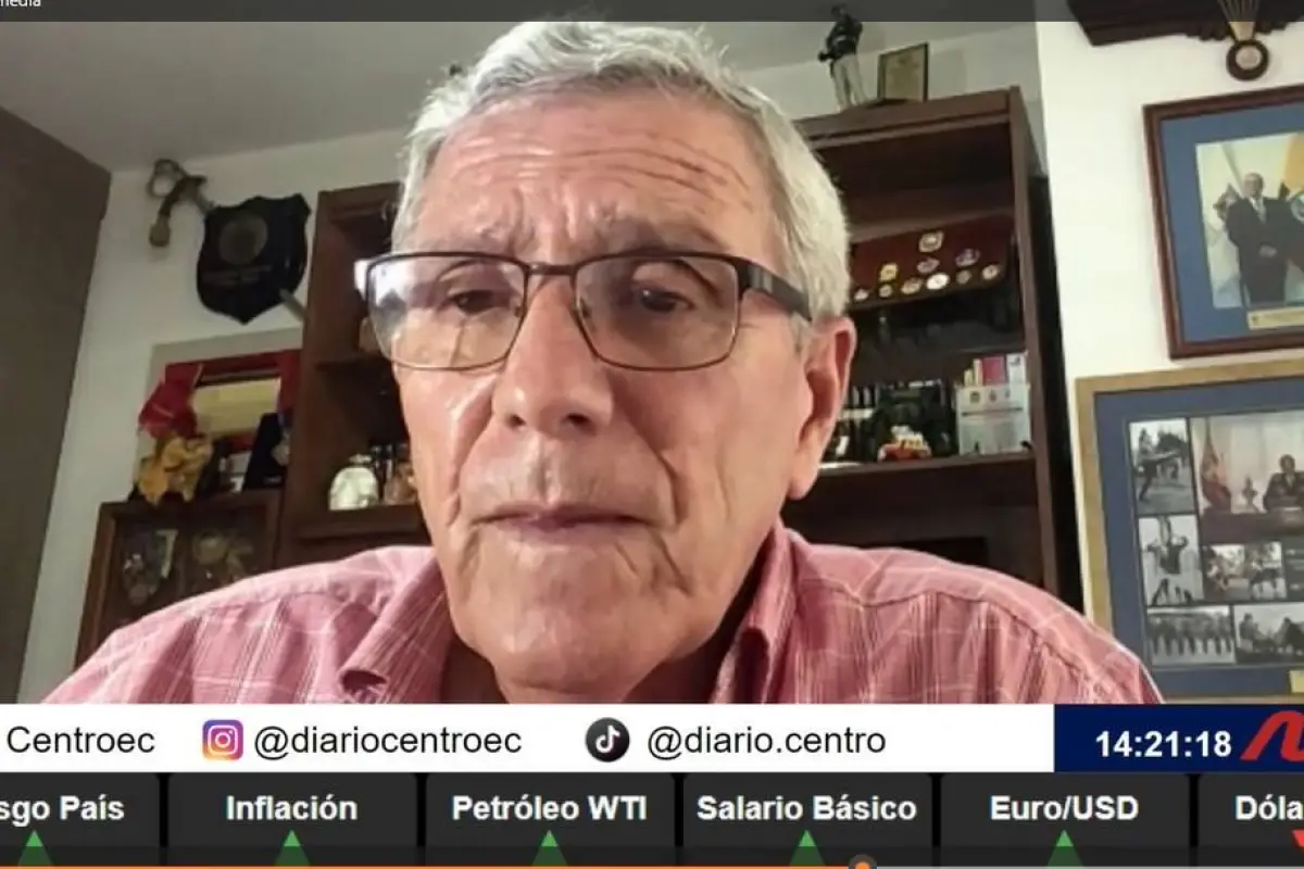 El coronel y exdirector del SNAI, Fausto Cobo, en una entrevista con Manavisión Plus, Manavisión Plus