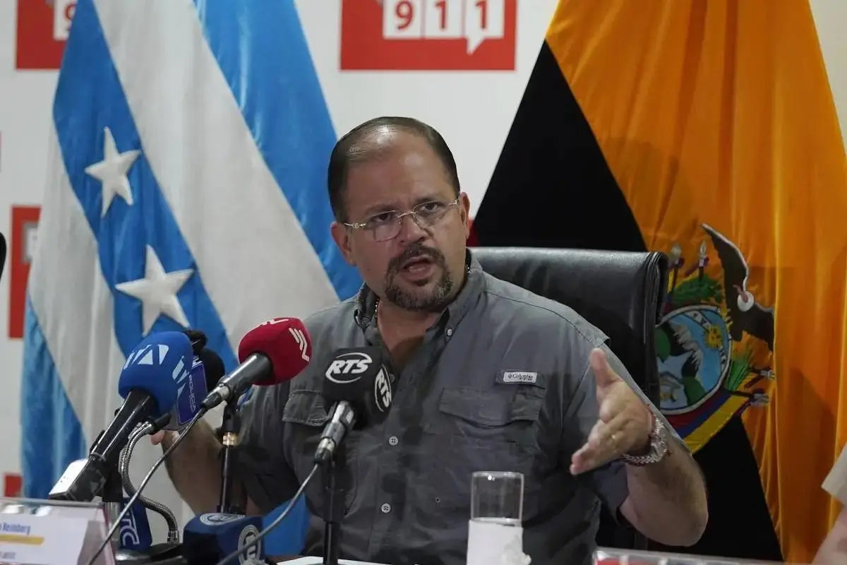 John Reimberg, ministro del Interior, se pronunció sobre el toque de queda., API