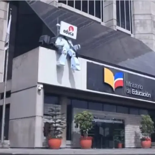 Ministerio de Educación ratifica cierre definitivo de la Unidad Educativa Émile Jaques Dalcroze por abusos sexuales
