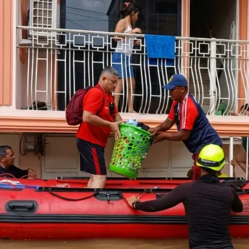 Emergencia en Babahoyo: desbordamiento de ríos y tragedias humanas movilizan a las autoridades en la capital de Los Ríos