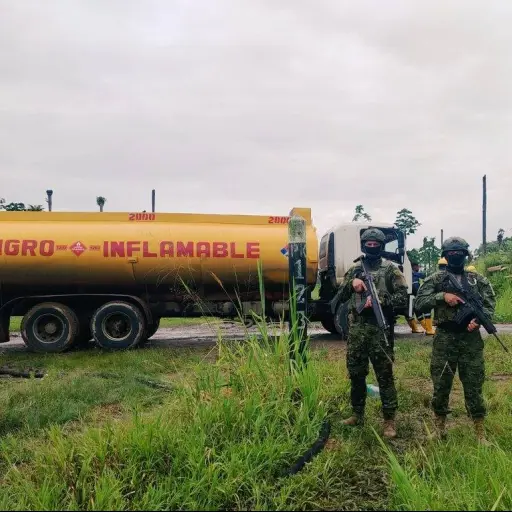 La Concordia: hallan tanquero con 6.000 galones de diésel junto al poliducto en sector La William
