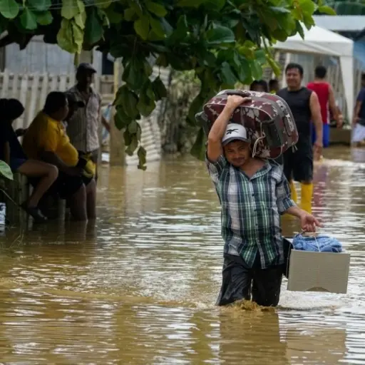Lluvias en Ecuador: Alerta por desbordamiento de 28 ríos, el temporal ya deja 13 fallecidos en varias provincias