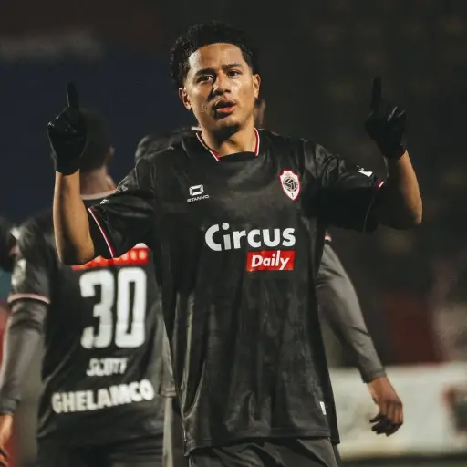Anthony Valencia anota en el empate 1-1 del Royal Antwerp ante Standard Lieja por la Jupiler Pro League  