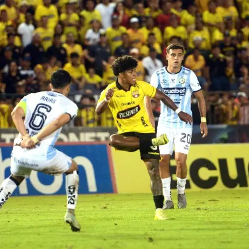 Dramático empate entre Barcelona SC y Guayaquil City en el estadio Christian Benítez
