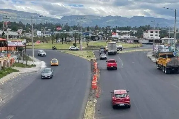 La avenida Oswaldo Guayasamín. ,Quito Informa