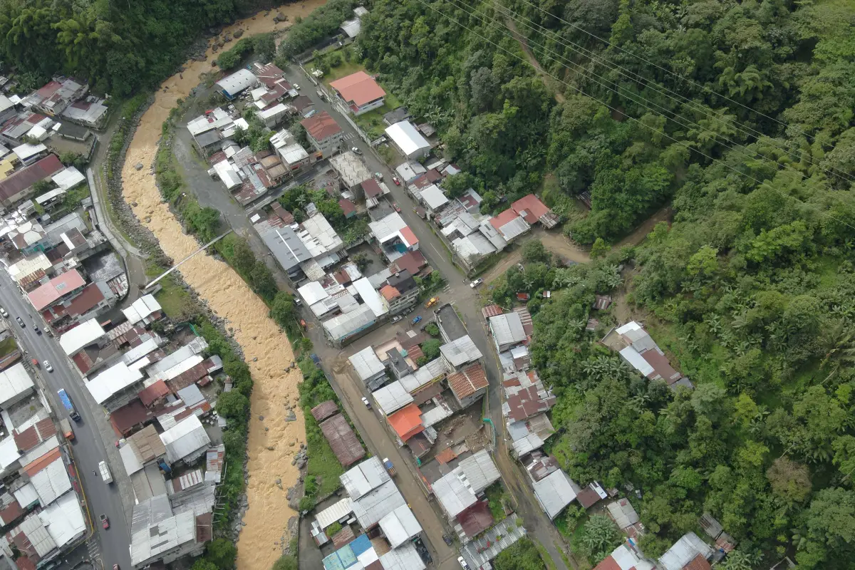 El río Damas atraviesa varios barrios de Alluriquín., Cortesía