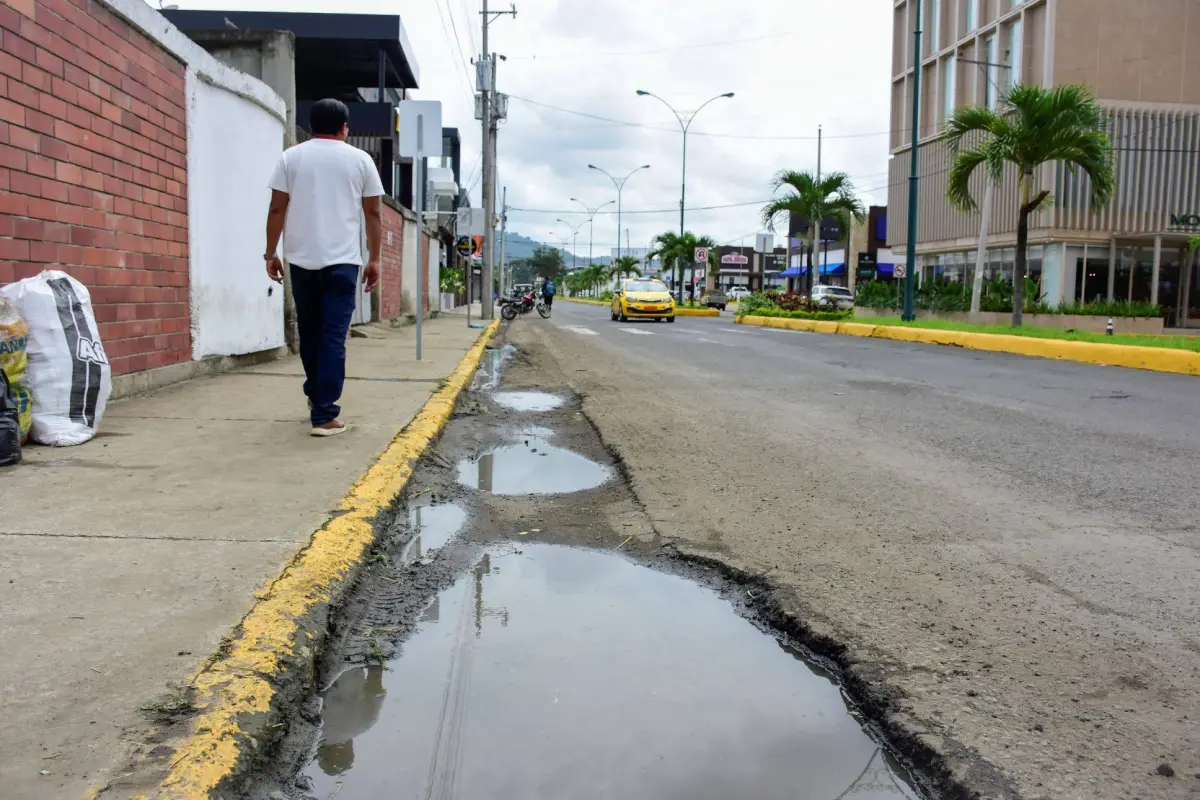 En la avenida Manabí, se han hecho nuevas inversiones privadas en los últimos años., El Diario