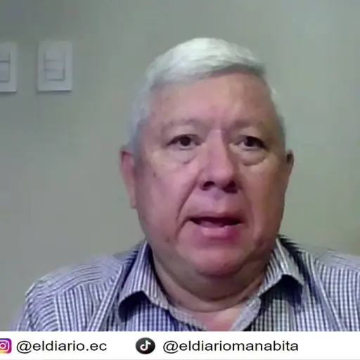 “Si el precio del petróleo sigue alto, el Gobierno debe priorizar al transporte público”, dice Fausto Ortiz, exministro de Economía