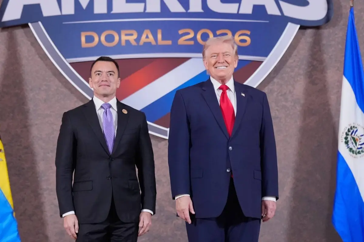 El presidente Daniel Noboa, junto al presidente de Estados Unidos, Donald Trump, en la Cumbre Escudo de las Américas., X: Daniel Noboa