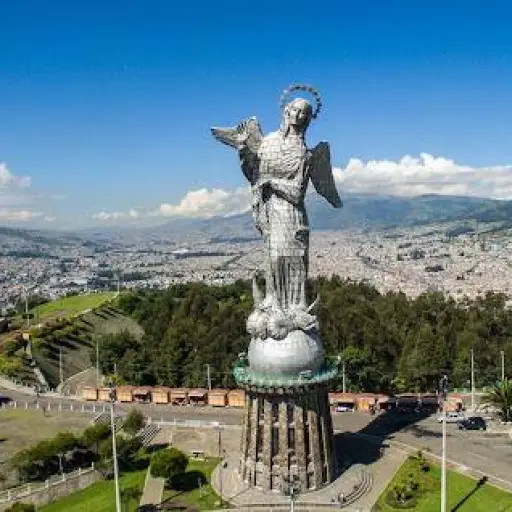 Quito recibe 24 premios turísticos desde 2023 y supera 1,3 millones de visitantes internacionales
