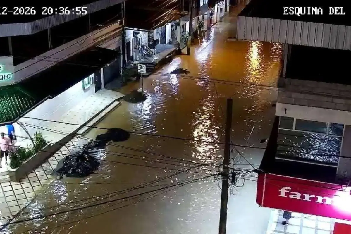 En el cantón Flavio Alfaro, provincia de Manabí, se registra el desbordamiento del río Pescadillo.