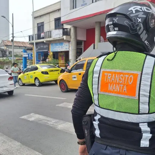 Agentes de tránsito en espera: 7 meses de salarios adeudados