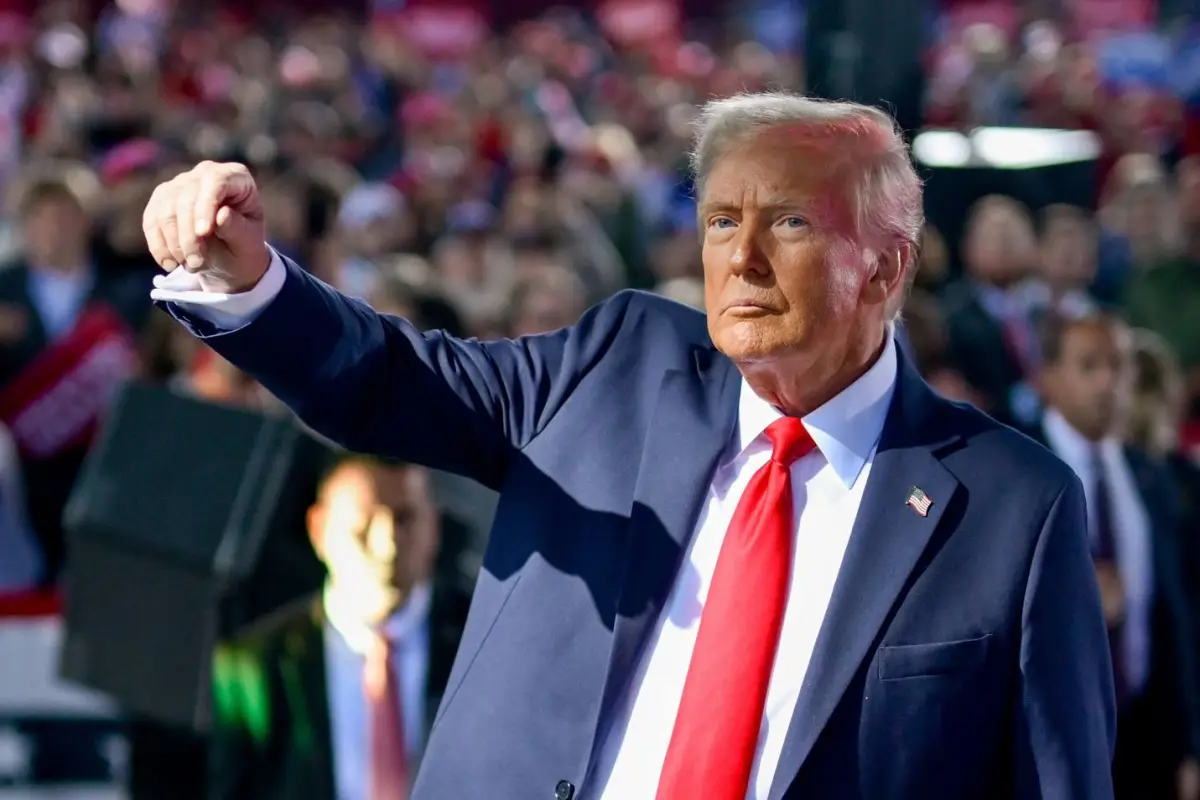 La Armada está lista para actuar según Donald Trump.