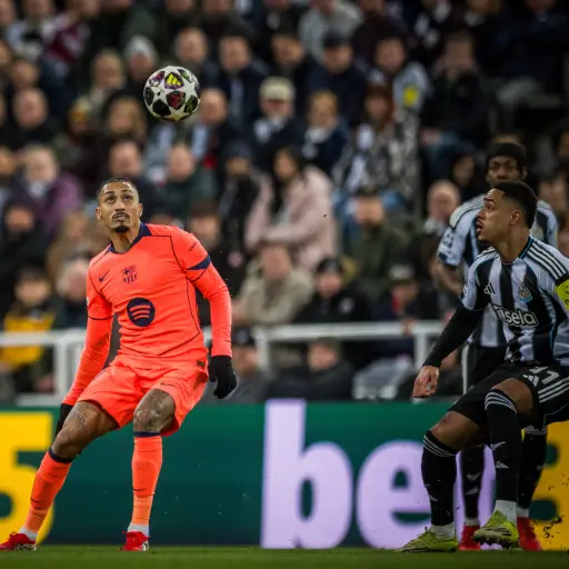 Barcelona rescata empate 1-1 ante Newcastle en St. James’ Park con gol de penalti de Lamine Yamal  