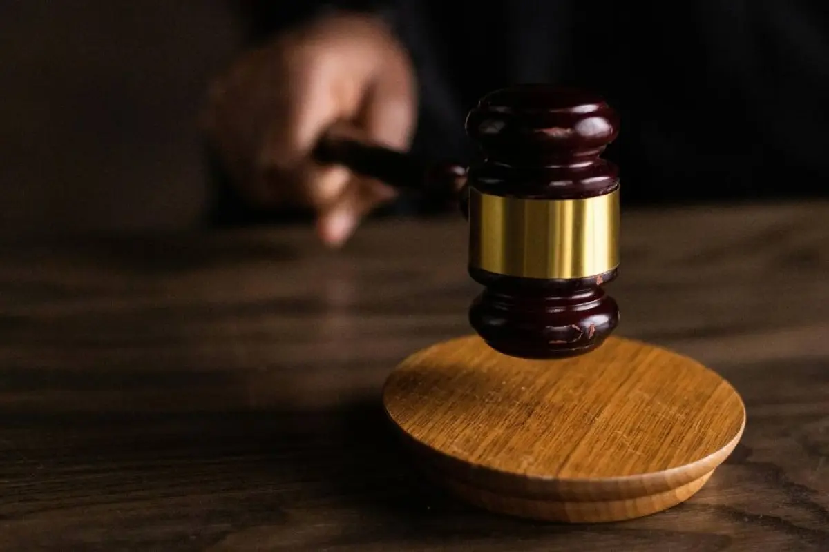 La Fiscalía libera a  siete supuestos operadores de la mafia balcánica que operaban en Ecuador.