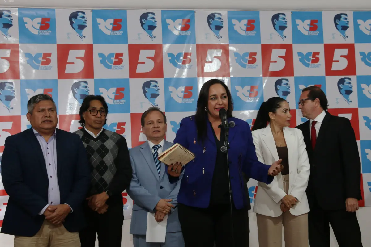 Rueda de Prensa de la Revolución Ciudadana, sobre los últimos acontecimientos políticos y la resolución del Tribunal Electoral, en su sede., API