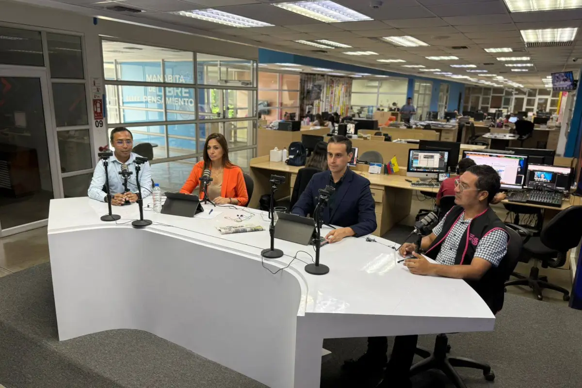 Los líderes del club expusieron las actividades de la Semana Mundial durante una entrevista televisiva., Manavisión Plus.