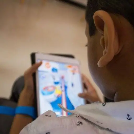 Nueva ley en Brasil busca frenar la adicción de menores a redes sociales y plataformas digitales