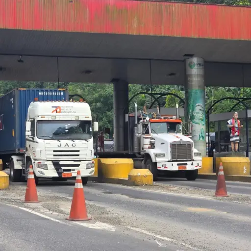 Entra en vigencia normativa que regula tarifas, rebajas y exoneraciones del peaje Alóag – Santo Domingo