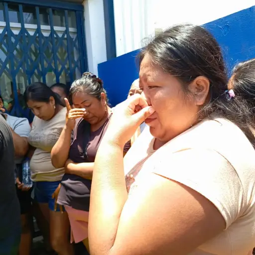 Tripulación del barco Negra Francisca Duarte de Manta está desaparecida tras un incendio