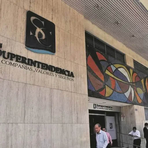 Empresas en Ecuador deben presentar estados financieros de 2025 hasta el 30 de abril de 2026
