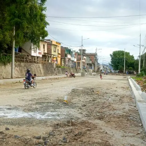 Avenida del Café en Jipijapa alcanza 65% de ejecución, pero persisten cuestionamientos
