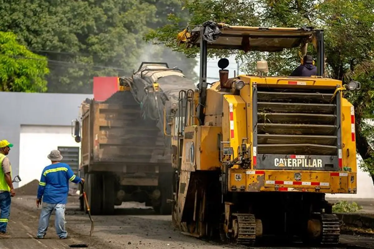 El Municipio de Guayaquil ejecuta un nuevo plan de mantenimiento vial en el Suburbio,