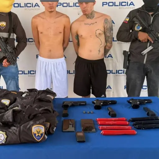 Explosivos, armas y celulares: así cayeron dos presuntos criminales del Tren de Aragua en Machala