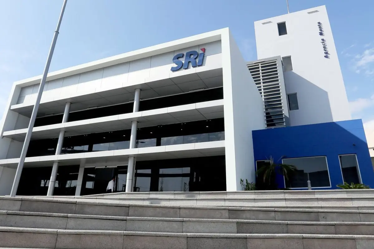 Resolución del SRI para prórroga de impuestos marzo 2026