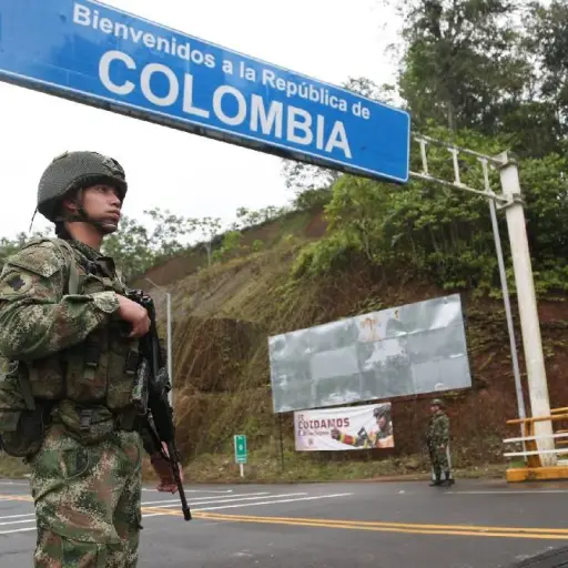 Medicina Legal desmintió versión de Petro: no hay 27 cuerpos calcinados cerca de la  frontera Colombia - Ecuador