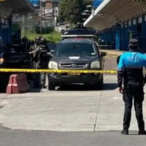 Falsa alerta de bomba paralizó la estación El Recreo en el sur de Quito