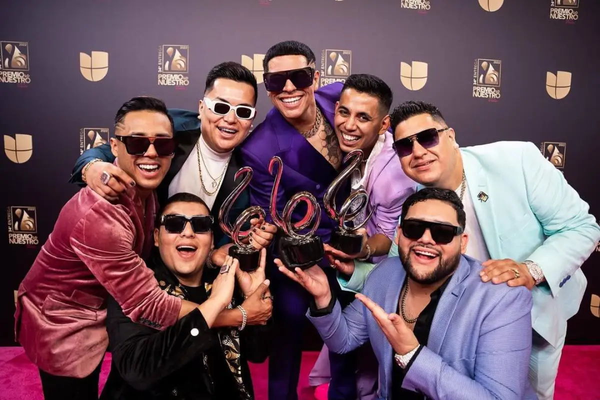 Grupo Firme 