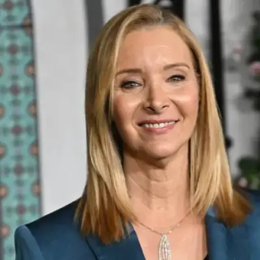 Lisa Kudrow le dice adiós al bótox tras efectos inesperados: “Probablemente ya terminé con eso”
