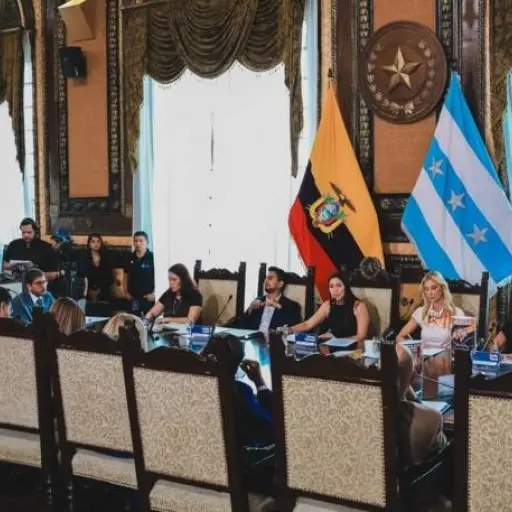 Concejo de Guayaquil aprueba cambios de uso de suelo y proyectos deportivos comunitarios