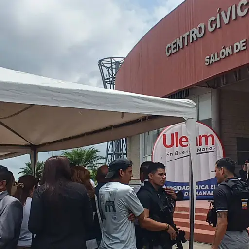 ULEAM asume la administración de Ciudad Alfaro con inversión de  millones para su recuperación