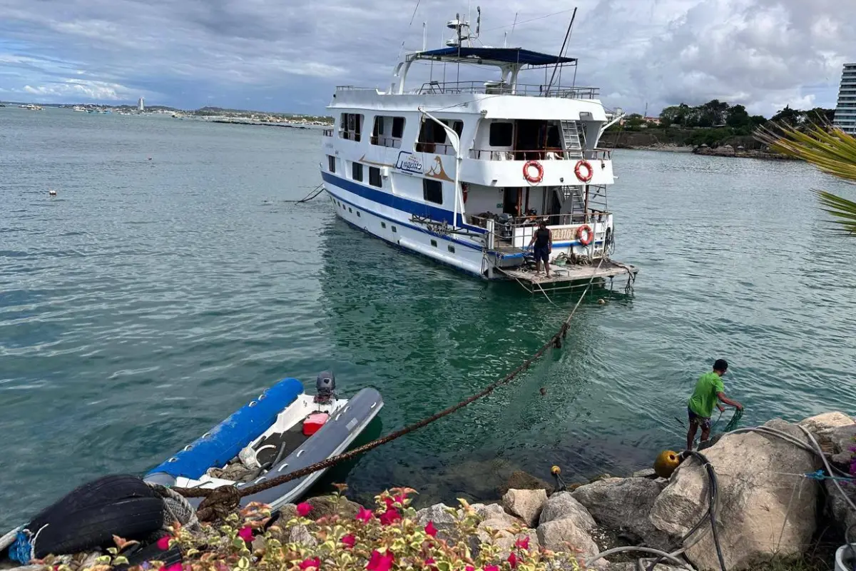 Este barco es uno de los bienes que administra la Uleam.