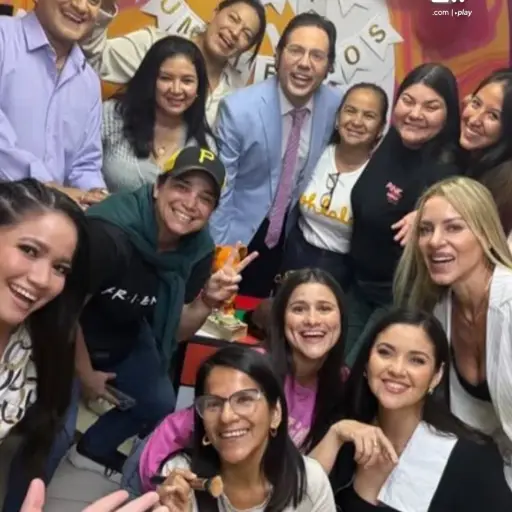 Víctor Aráuz celebra su cumpleaños en pleno rodaje de El Cholito Forever