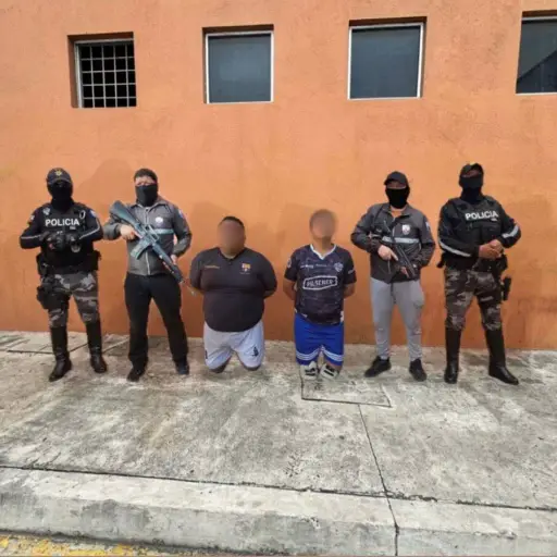 Detienen a dos personas por presunto tráfico de heroína en Jipijapa