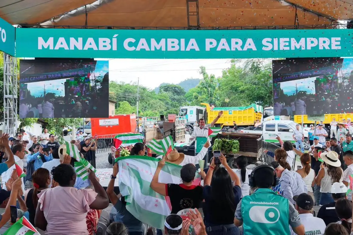 El inicio oficial de los trabajos en la vía Calceta-Quiroga-El Desvío., Redes
