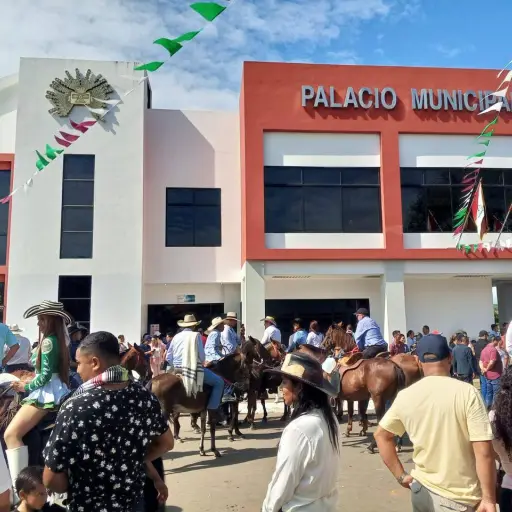 Jama conmemora 28 años de independencia política con sesión solemne