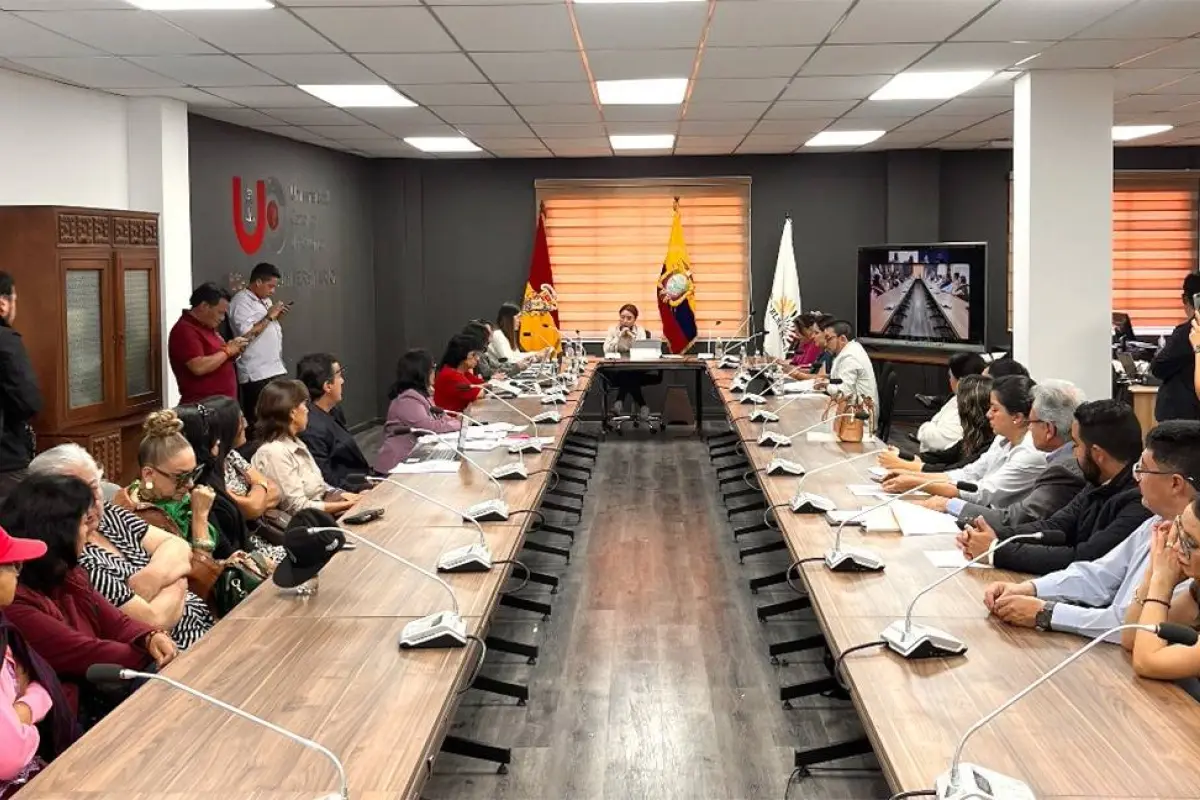La Asamblea Nacional mantiene abierta la sesión de control político hasta garantizar la devolución total a los 277 depositantes de CREA.