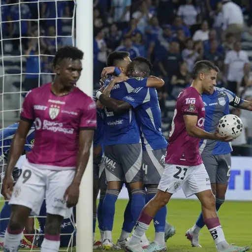 Emelec vence 2-0 a Independiente del Valle y frena al líder en la quinta jornada de la Liga Ecuabet 2026  