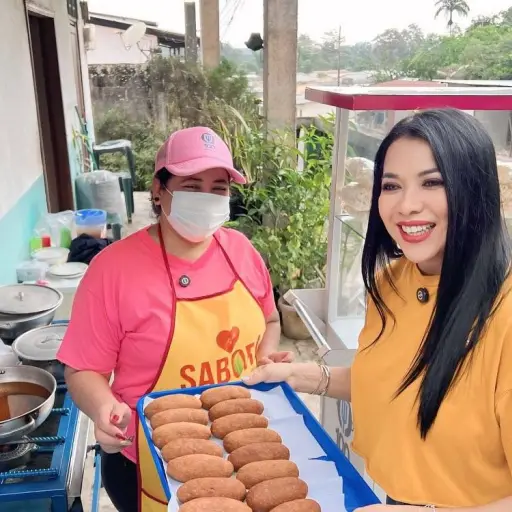 Día de la Mujer: proyecto 100 Mujeres Trabajando alcanza a más de 500 beneficiarias en Santo Domingo y promueve independencia económica con apoyo de la empresa privada