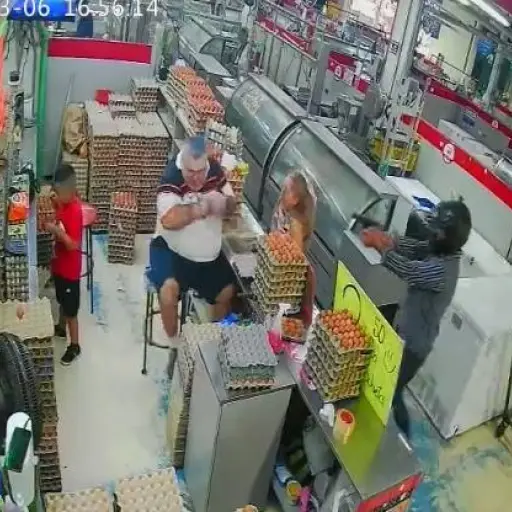 Ataque armado deja un fallecido dentro de mercado en Portoviejo